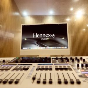 Hennessy-Studio-600x400